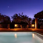 Mit Pool Πανσιόν