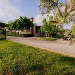 Πανσιόν Mit Pool 3*
