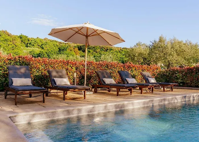 Mit Pool Ровинь