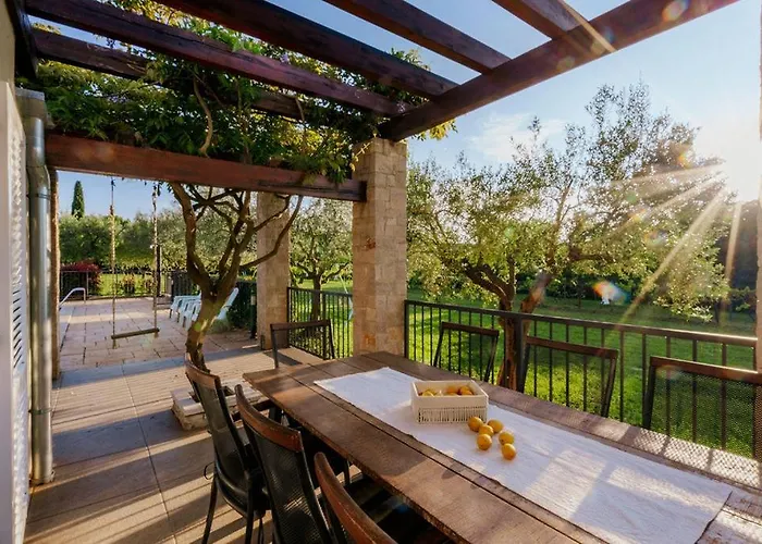 Mit Pool Гостевой дом 3*