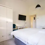 ゲストハウス Mit Pool 3*
