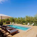 Mit Pool 3*