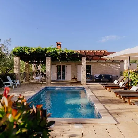 Guest house Mit Pool Rovinj