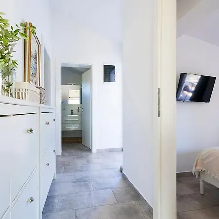 Guest house Mit Pool 3*